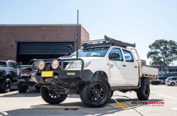 TOYOTA HILUX N70 4WD VECTOR MATTE BLACK